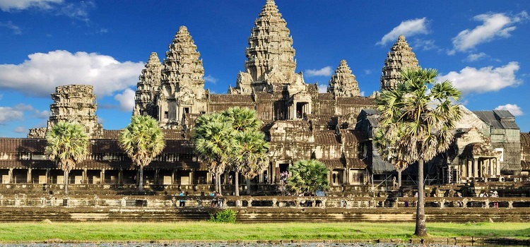 Angkor Sightseeing Package Tour for Family with Ancient Temples- 5 Days